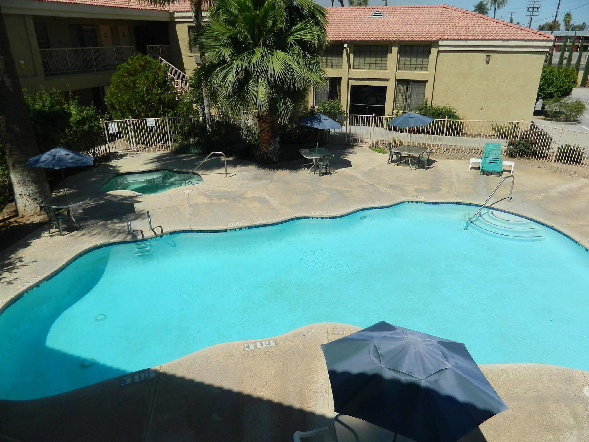 Capital Suites Blythe Esterno foto