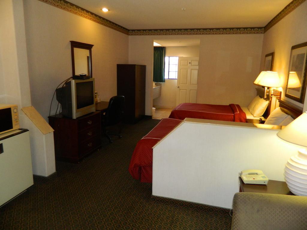 Capital Suites Blythe Esterno foto